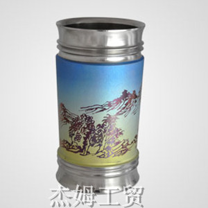 钛笔筒