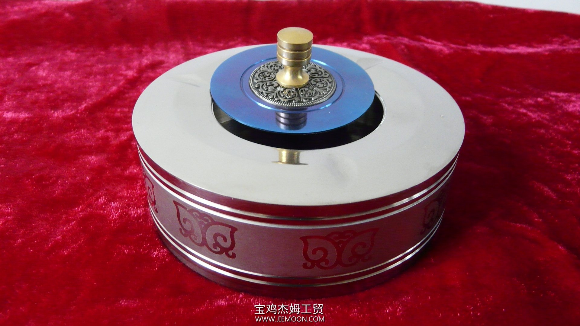 钛烟灰缸